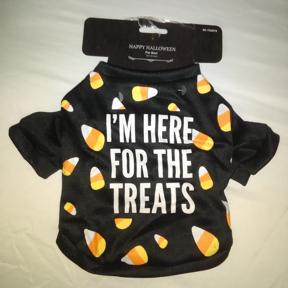 T-shirt for dog